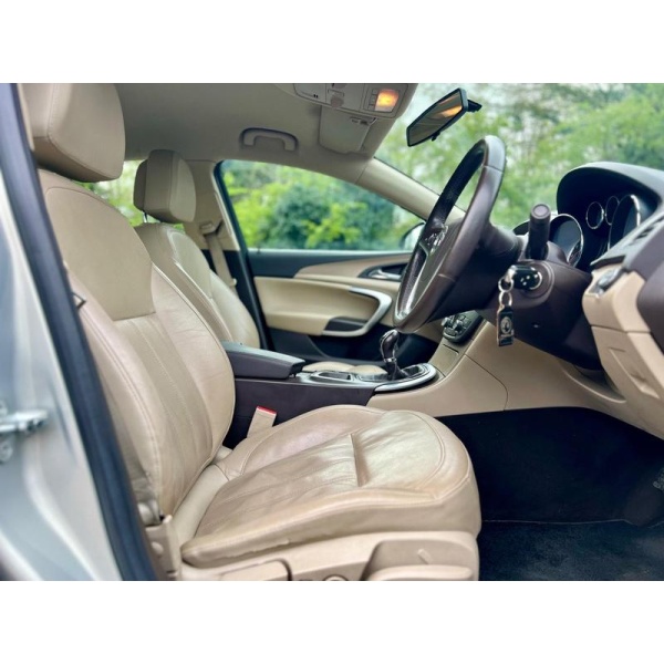 Vauxhall Insignia - 1.8i 16v Exclusiv Euro 5 4dr