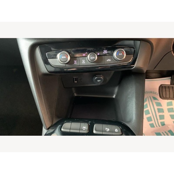 Vauxhall Corsa-e - 50kWh Design Hatchback 5dr Electric Auto (136 ps)