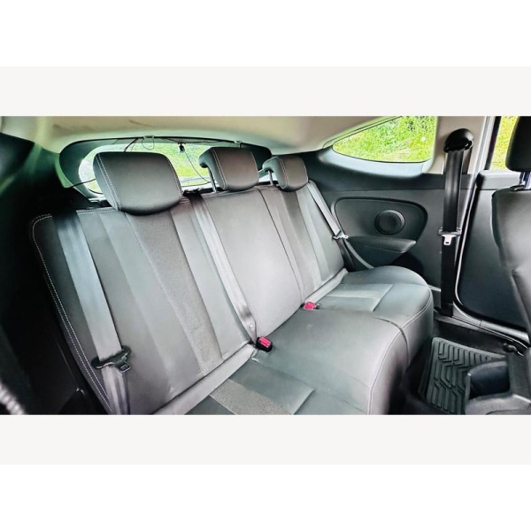 Renault Megane - 1.6 16V Dynamique TomTom Euro 5 3dr