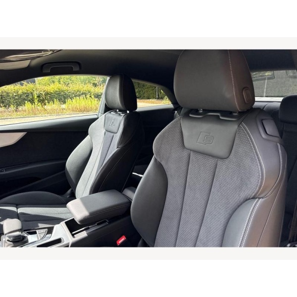 Audi A5 Coupe - AUDI A5 Coupe S line 35 TFSI 150 PS S tronic 2.0 2dr