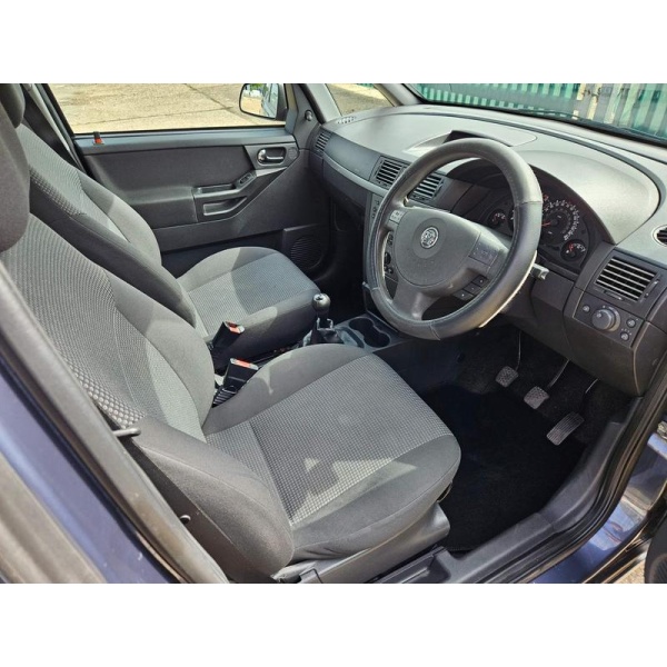 Vauxhall Meriva - 1.6i 16v Life 5dr