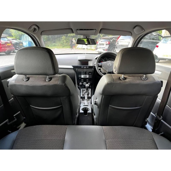 Vauxhall Astra - 1.6i 16v Design Sport Hatch 3dr