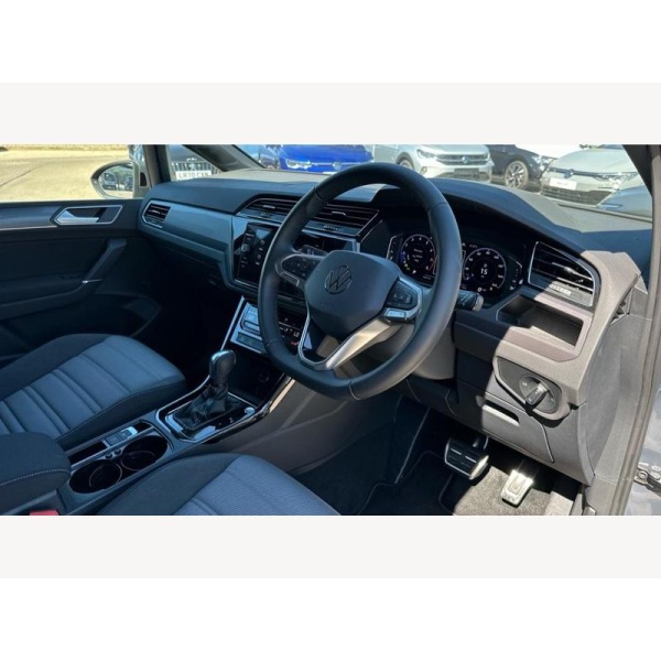 Volkswagen Touran - 1.5 TSI EVO R-Line DSG Euro 6 (s/s) 5dr