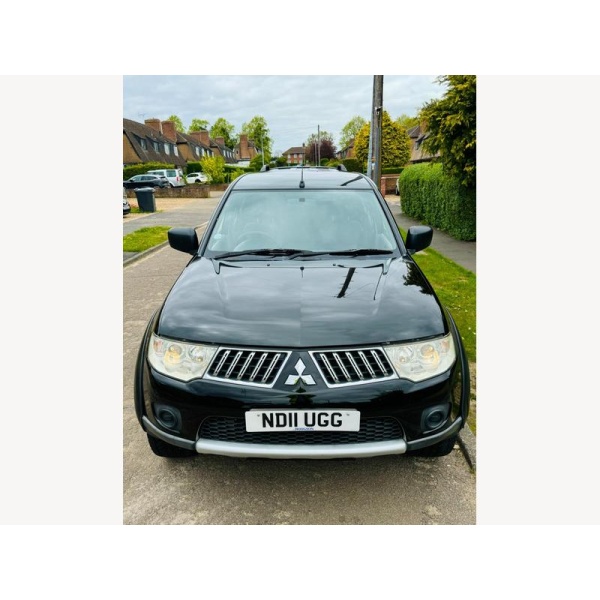 Mitsubishi L200 - 2.5 DI-D Barbarian Pickup Double Cab 4dr Diesel Manual 4WD Euro 5 (LB) (175 ps)