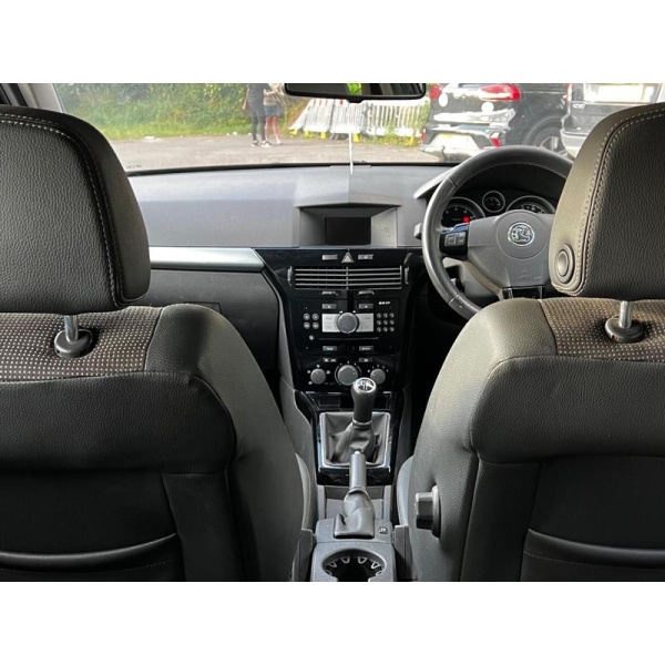 Vauxhall Astra - 1.6i 16v Design Sport Hatch 3dr