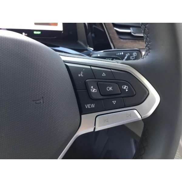 Volkswagen Multivan - 1.4 TSI 13kWh Style DSG L2 Euro 6 (s/s) 5dr