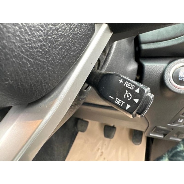 Toyota Hilux - D-4D Invincible Pickup 2.4 Manual Diesel
