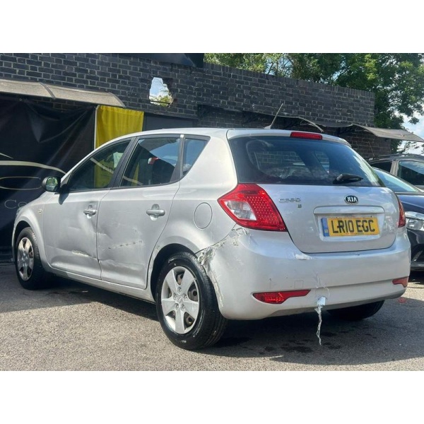 KIA Ceed - 1.4 1 Euro 4 5dr