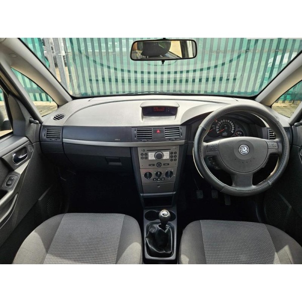 Vauxhall Meriva - 1.6i 16v Life 5dr