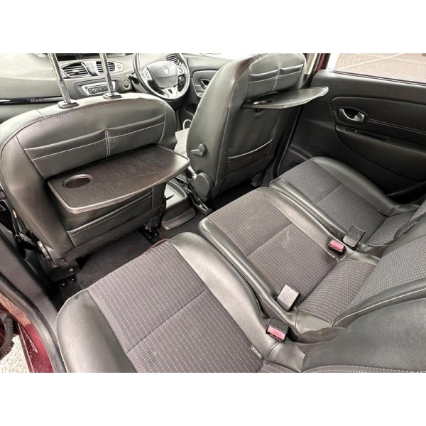 Renault Scenic - 1.5 dCi Dynamique TomTom Euro 5 (s/s) 5dr
