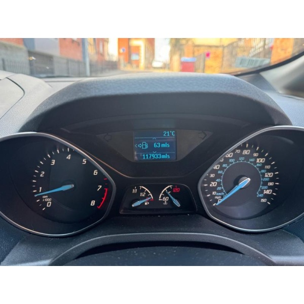Ford C-max - 1.6 Zetec MPV 5dr Petrol Manual Euro 5 (105 ps)