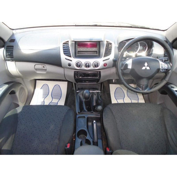 Mitsubishi L200 - 2.5 DI-D Warrior 4WD Euro 5 4dr (LB)