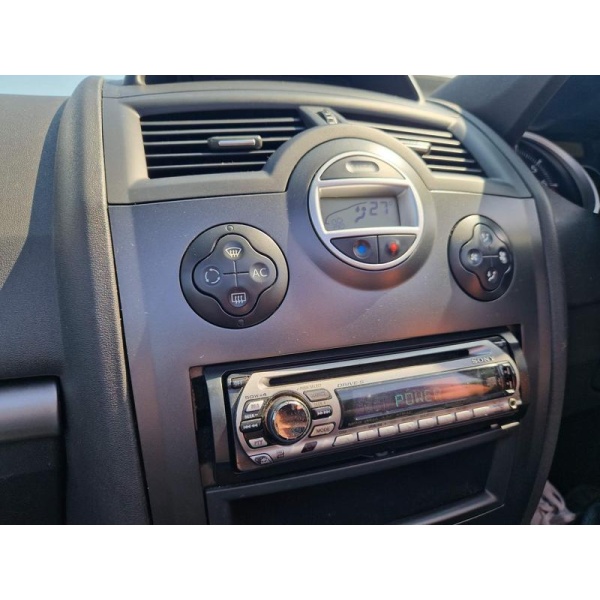 Renault Megane - 1.6 VVT Dynamique 2dr