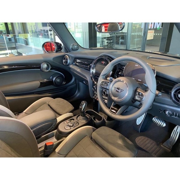 MINI Convertible - 2.0 John Cooper Works Steptronic Euro 6 (s/s) 2dr