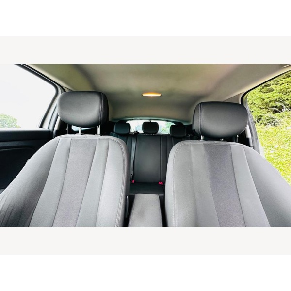 Renault Megane - 1.6 16V Dynamique TomTom Euro 5 3dr