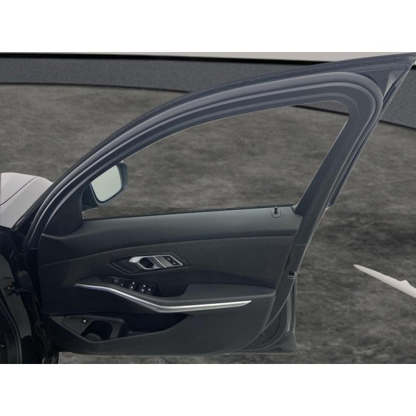 BMW 3 Series - 2.0 330e 12kWh SE Pro Plug-in (292 ps) 4dr