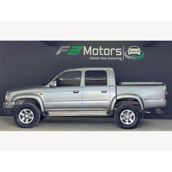 Toyota Hilux - 2.5 Invincible 4dr