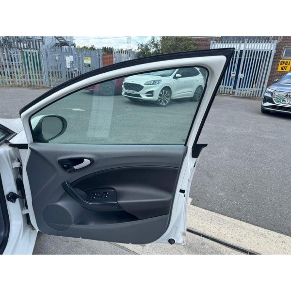 SEAT Ibiza - 1.4 16V Chill Euro 5 5dr