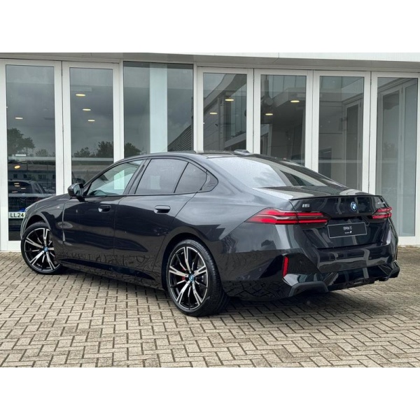 BMW i5 - 40 83.9kWh M Sport Pro Auto eDrive 4dr (11kW Charger)