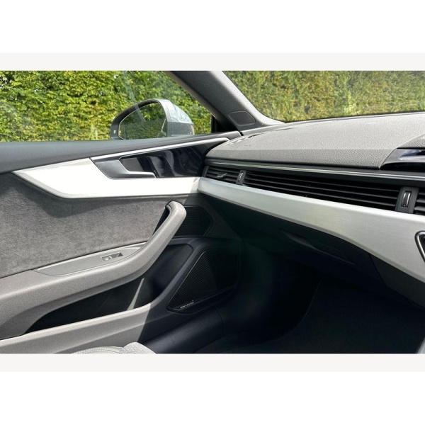 Audi A5 Coupe - AUDI A5 Coupe S line 35 TFSI 150 PS S tronic 2.0 2dr