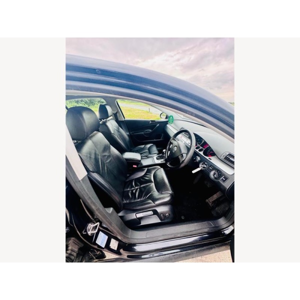 Volkswagen Passat - 2.0 TDI Highline DSG Euro 4 4dr