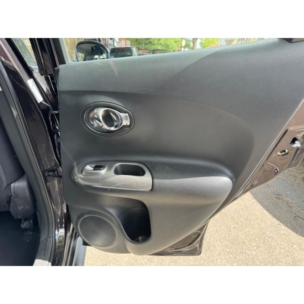 Nissan Juke - 1.6 Acenta Euro 5 (s/s) 5dr