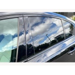 Jaguar XE - 2.0 D200 MHEV R-Dynamic SE Black Auto Euro 6 (s/s) 4dr