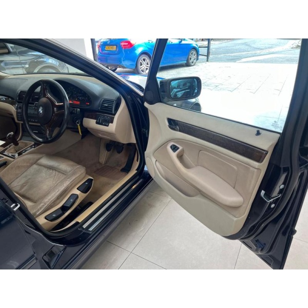 BMW 3 Series - 2.2 320i SE 4dr