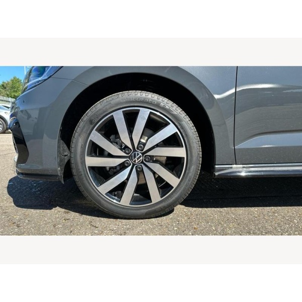 Volkswagen Touran - 1.5 TSI EVO R-Line DSG Euro 6 (s/s) 5dr