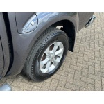 Nissan Navara - 2.5 dCi Tekna Auto 4WD Euro 5 4dr