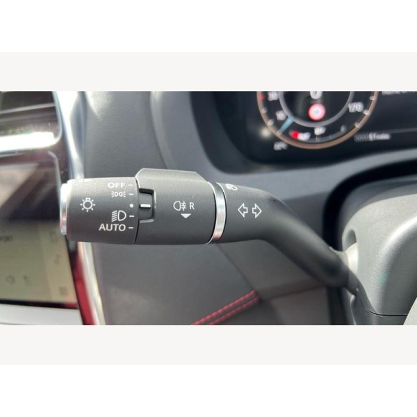 Jaguar XE - 2.0 P250i R-Dynamic HSE Black Auto Euro 6 (s/s) 4dr