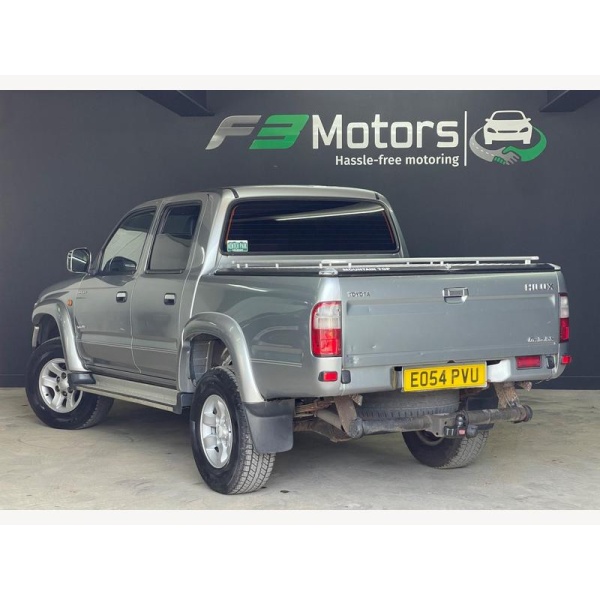 Toyota Hilux - 2.5 Invincible 4dr