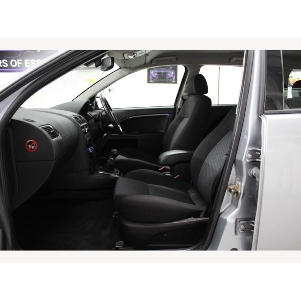 Ford Mondeo - 2.0 TDCi SIV Ghia 5dr