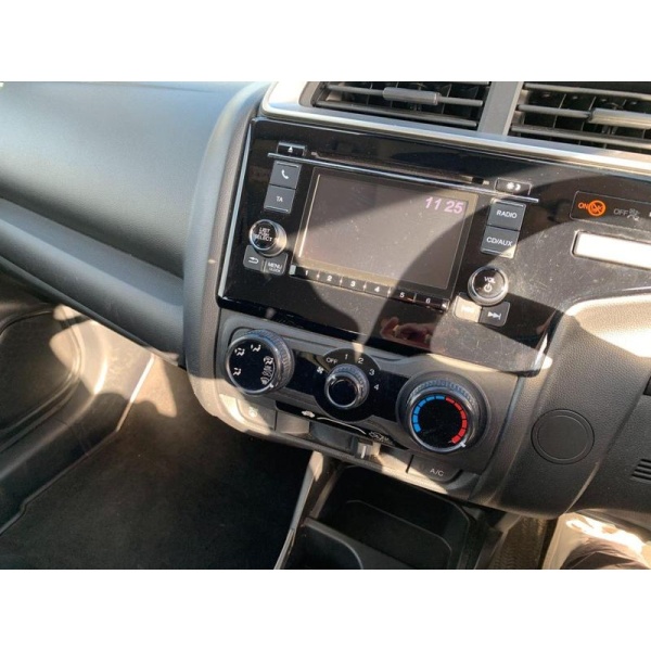 Honda Jazz - 1.3 I-VTEC S 5d 101 BHP