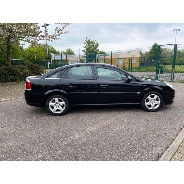 Vauxhall Vectra - 1.8 VVT Exclusiv Hatchback 5dr Petrol Manual (173 g/km, 138 bhp)