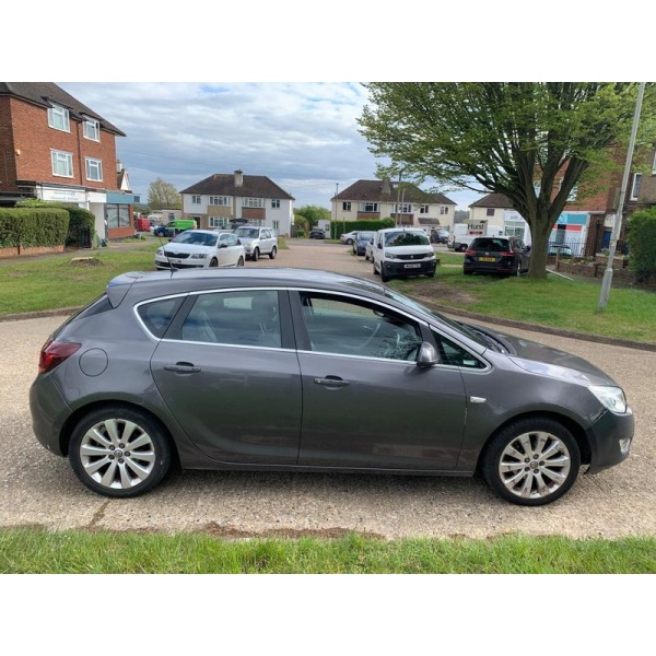Vauxhall Astra - 1.6 16v Elite Auto Euro 5 5dr