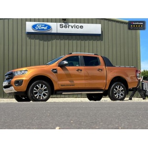 Ford Ranger - AUTOMATIC Crew Cab 4x4 Wildtrak 3.2L Leather Alloys Air Con Sensors Cruise