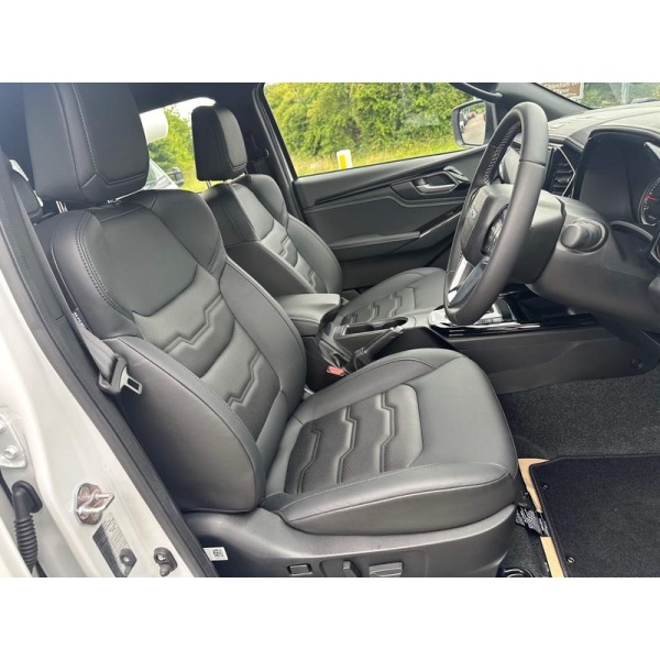 Isuzu D-max - 1.9 TD V-Cross Auto 4WD Euro 6 (s/s) 4dr