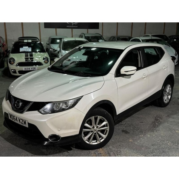 Nissan Qashqai - 1.2 DIG-T Acenta 2WD Euro 5 (s/s) 5dr