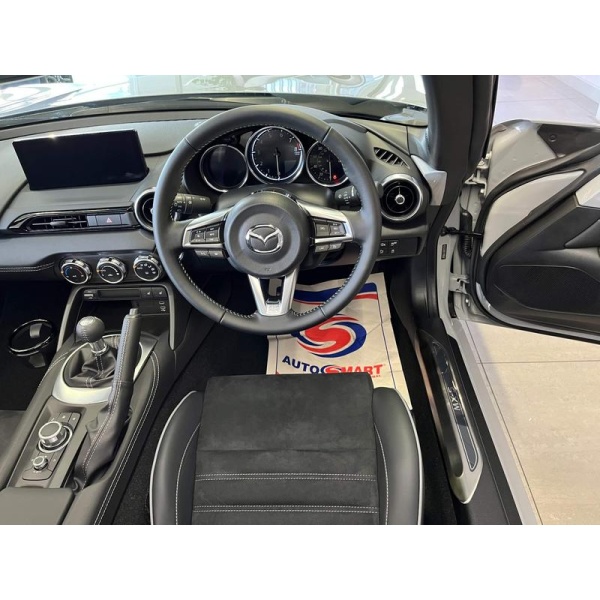 Mazda MX-5 RF - 2.0 SKYACTIV-G Homura Euro 6 (s/s) 2dr