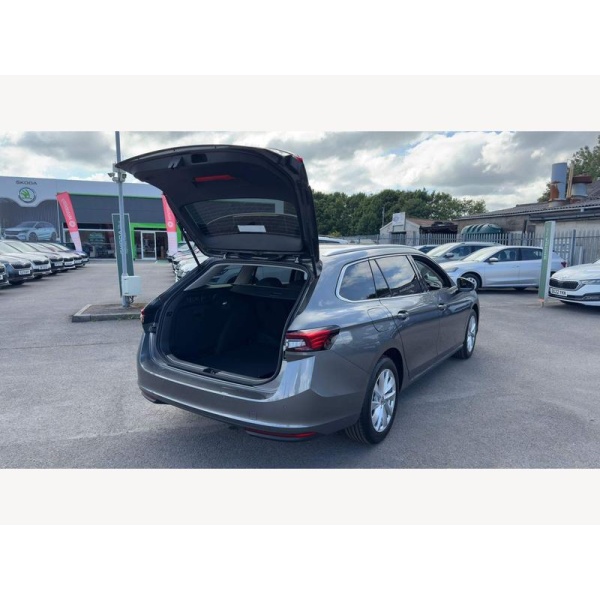 SKODA Superb - 1.5 TSI e-TEC MHEV SE Technology DSG Euro 6 (s/s) 5dr