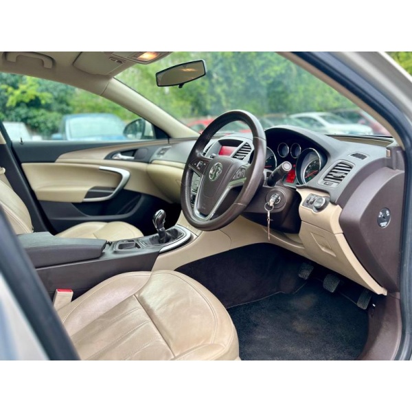 Vauxhall Insignia - 1.8i 16v Exclusiv Euro 5 4dr