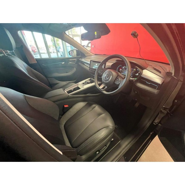 MG MG5 - 61.1kWh Trophy Estate 5dr Electric Auto (156 ps)