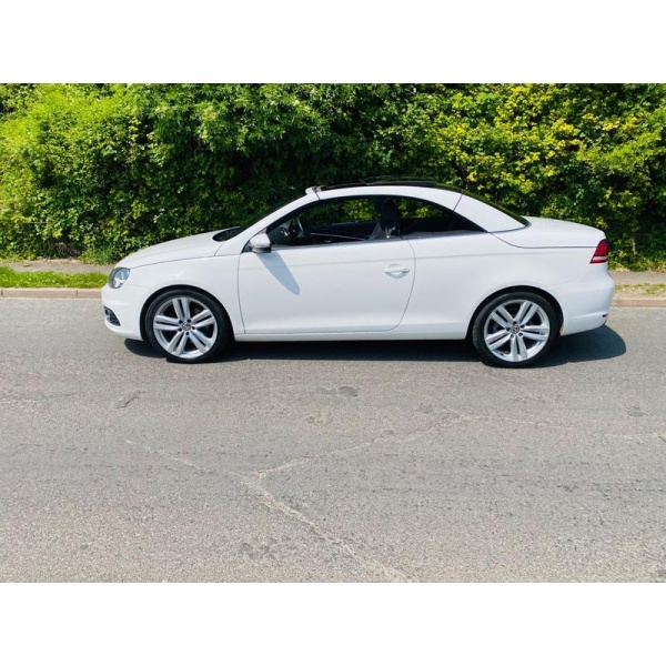 Volkswagen EOS - 2.0 TDI BlueMotion Tech Sport Cabriolet Euro 5 (s/s) 2dr