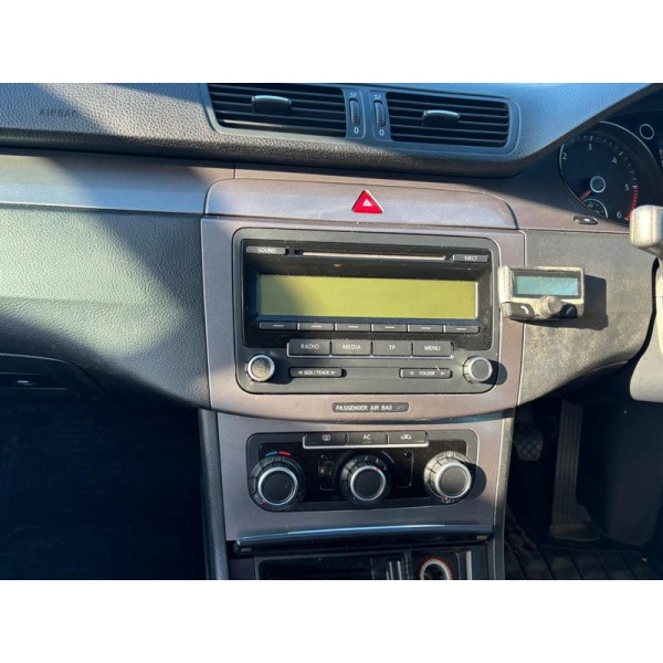 Volkswagen Passat - 2.0 TDI R-Line Euro 5 4dr