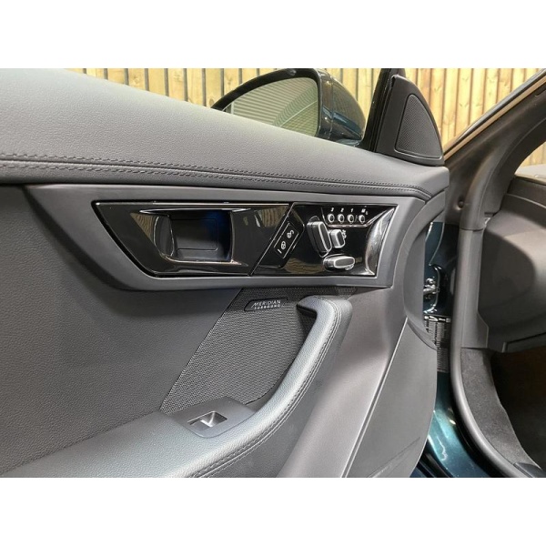 Jaguar F-type - 2.0i R-Dynamic Coupe 2dr Petrol Auto Euro 6 (s/s) (300 ps)