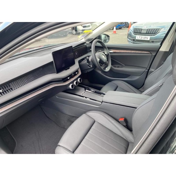 SKODA Superb - 2.0 TDI Laurin & Klement DSG 4WD Euro 6 (s/s) 5dr