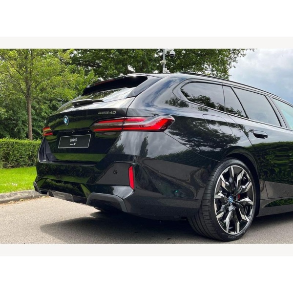 BMW i5 - 40 83.9kWh M Sport Pro Touring Auto eDrive 5dr (11kW Charger)