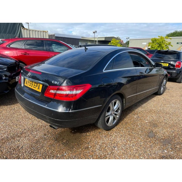 Mercedes-Benz E Class - 3.0 E350 CDI V6 BlueEfficiency SE G-Tronic Euro 5 2dr