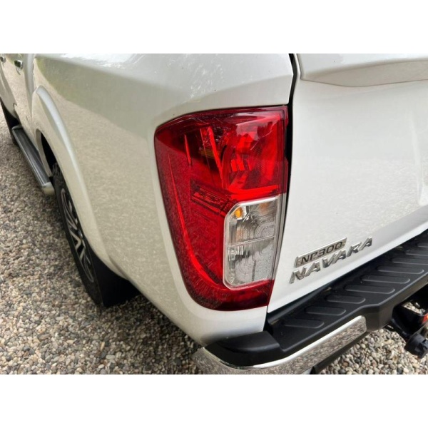 Nissan NP300 NAVARA - 2.3 DCI ACENTA 4X4 SHR DCB 160 BHP TOWBAR,ALLOYS,NO VAT,VALUE